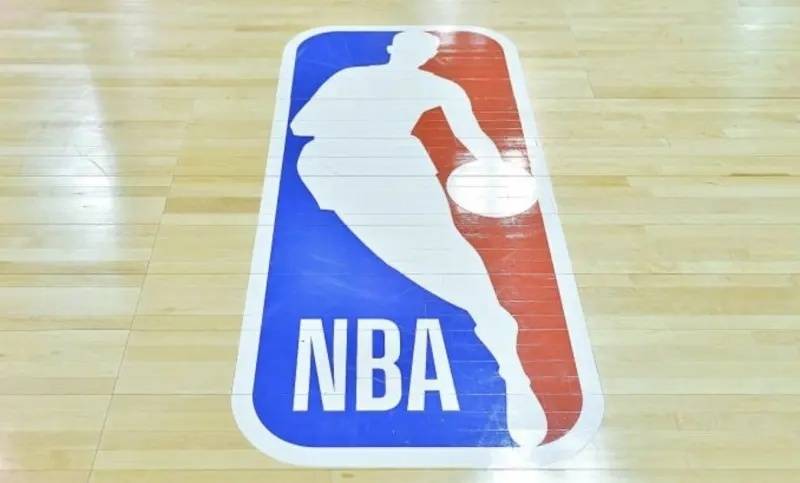 NBA:NBA早报｜詹皇回顾20年前首秀 切特对阵尼古拉·约基奇 哈登继续缺阵