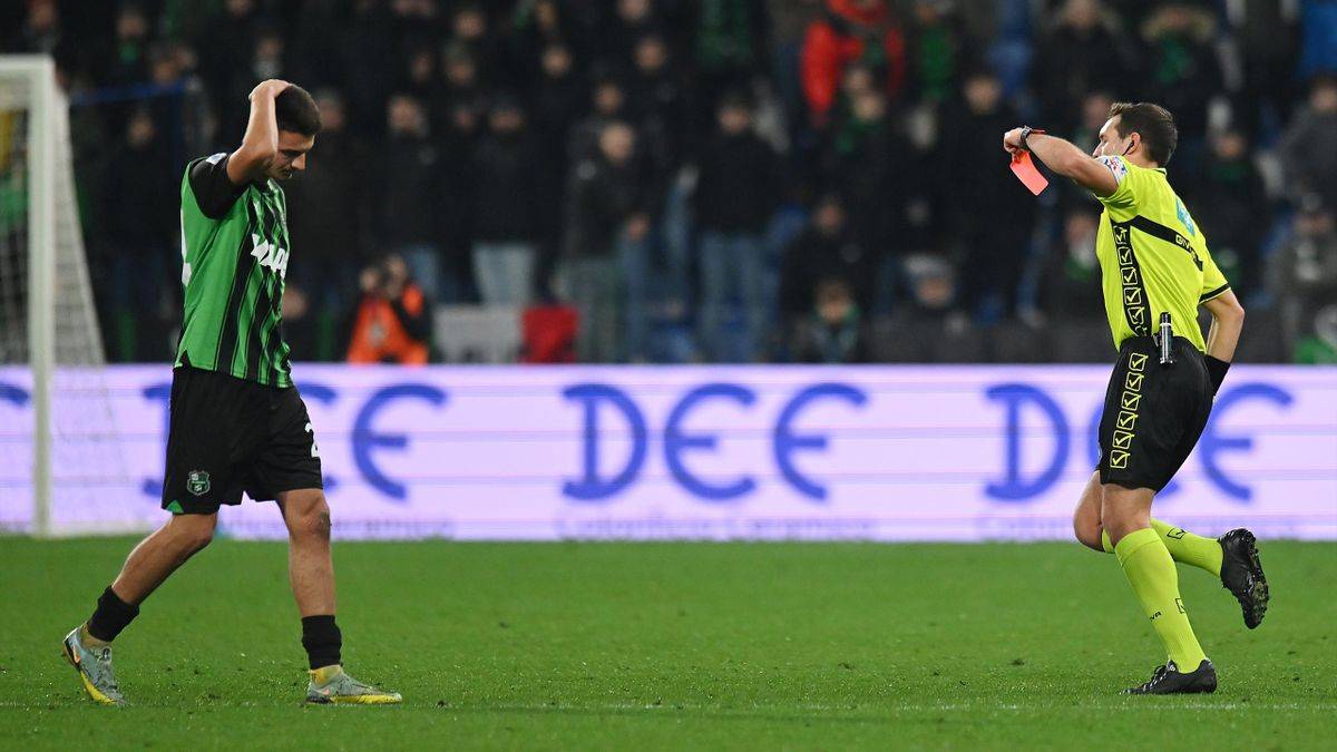 意大利甲级联赛:意大利甲级联赛老裁判：不能容忍穆里尼奥赛前就批评裁判 事情都没发生呢
