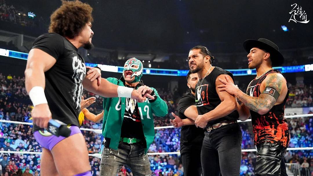 WWE:WWE欧文斯代班解说拿后生疯狂开涮WWE，“接管小队”空前壮大！