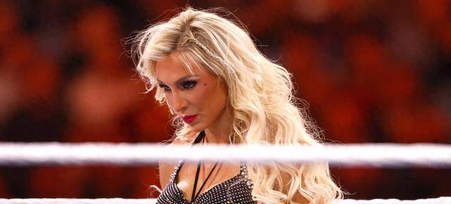 WWE:夏洛特不幸受伤WWE，此人受益最大，前女子冠军有望重返WWE！